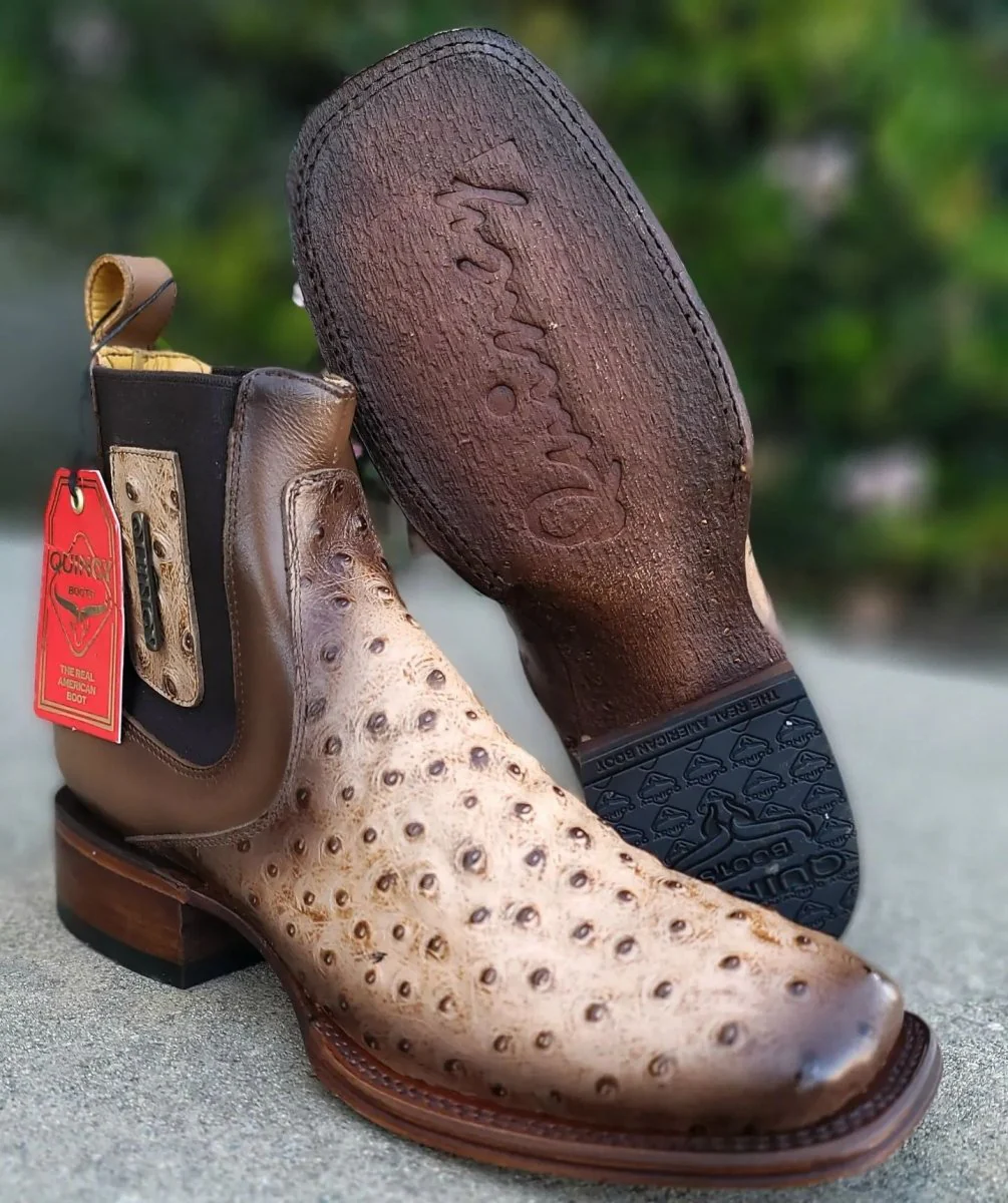 Botin de Avestruz Grabado con Punta Cuadrada Q82B0311 - Imagen 7