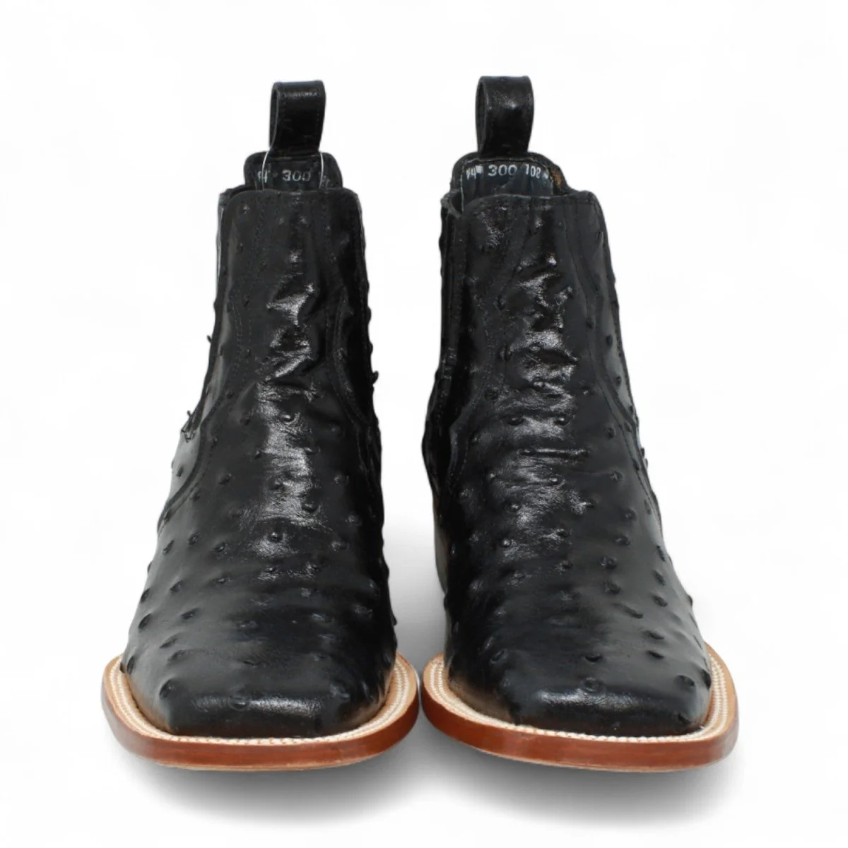 Botines Hombre de Cuero Grabado Avestruz Punta Cuadrada Color Negro-Tanner Mark Boots - Imagen 3