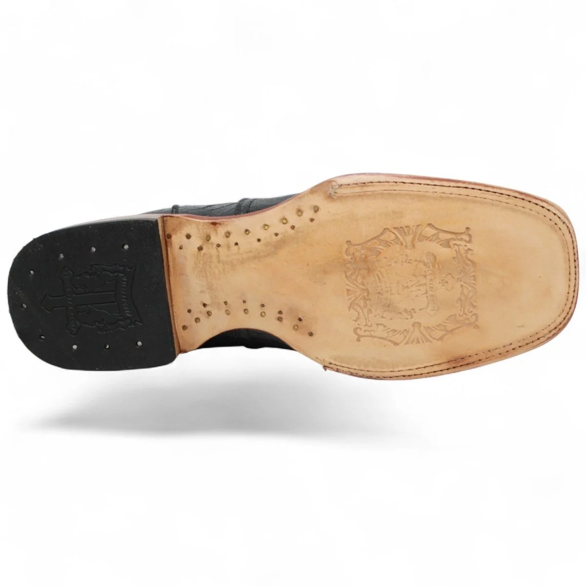Botines Hombre de Cuero Grabado Caiman Panza Punta Cuadrada Color Negro-Tanner Mark Boots - Imagen 9