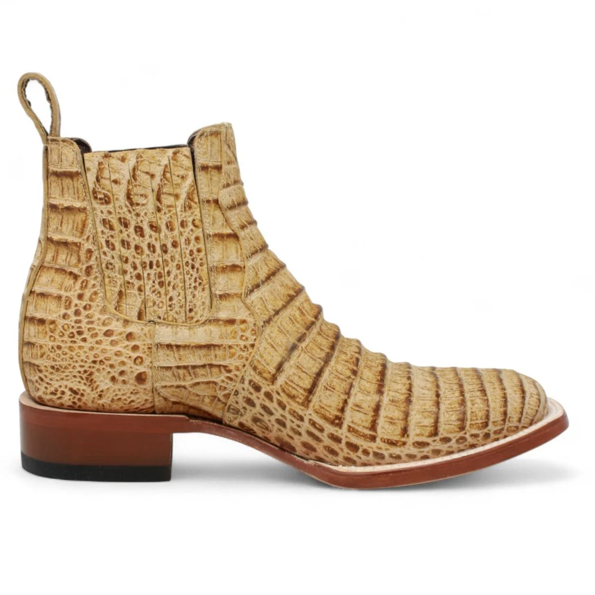 Botines Hombre de Cuero Grabadode Caiman Panza Punta Cuadrada Color Arena -Tanner Mark Boots - Imagen 4