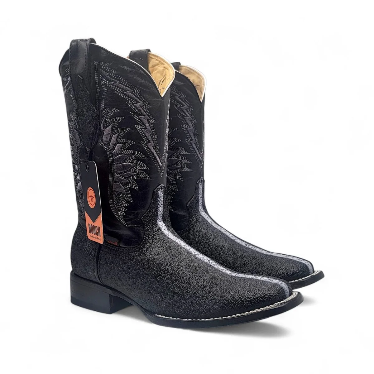 Bota Vaquera para Hombre de Piel Grabado Tipo Mantarraya Full Rowstone con Punta Cuadrada Ancha y Suela de Hule – Hooch Boots H528405 - Imagen 2