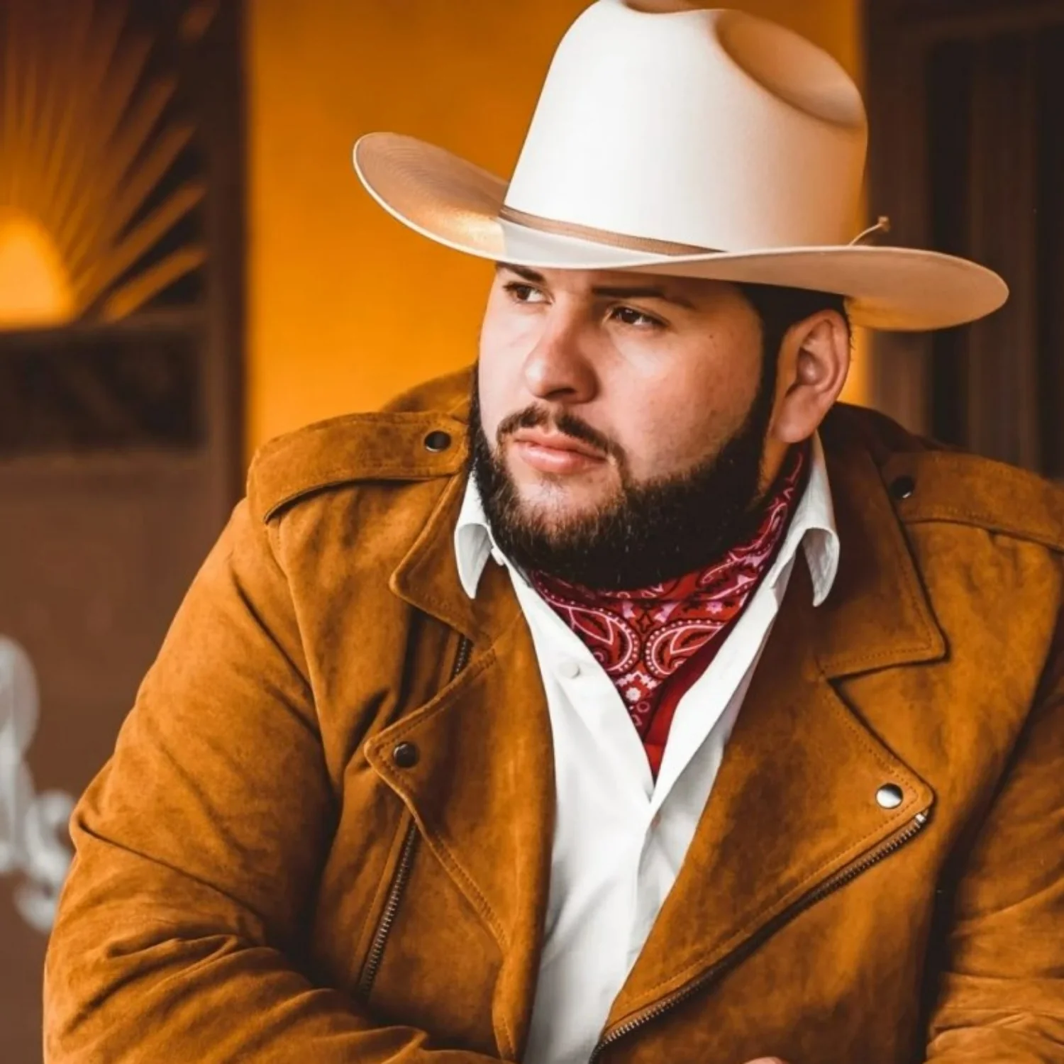 Sombrero Tombstone 5,000X Estilo El Fantasma con Plumas Ala 3 1/2" - Imagen 6