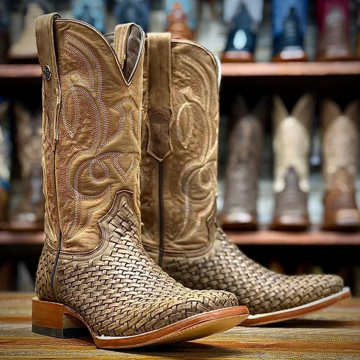 Tanner Mark Men's Genuine Basket Weave Leather Square Toe Boots - Honey Brown