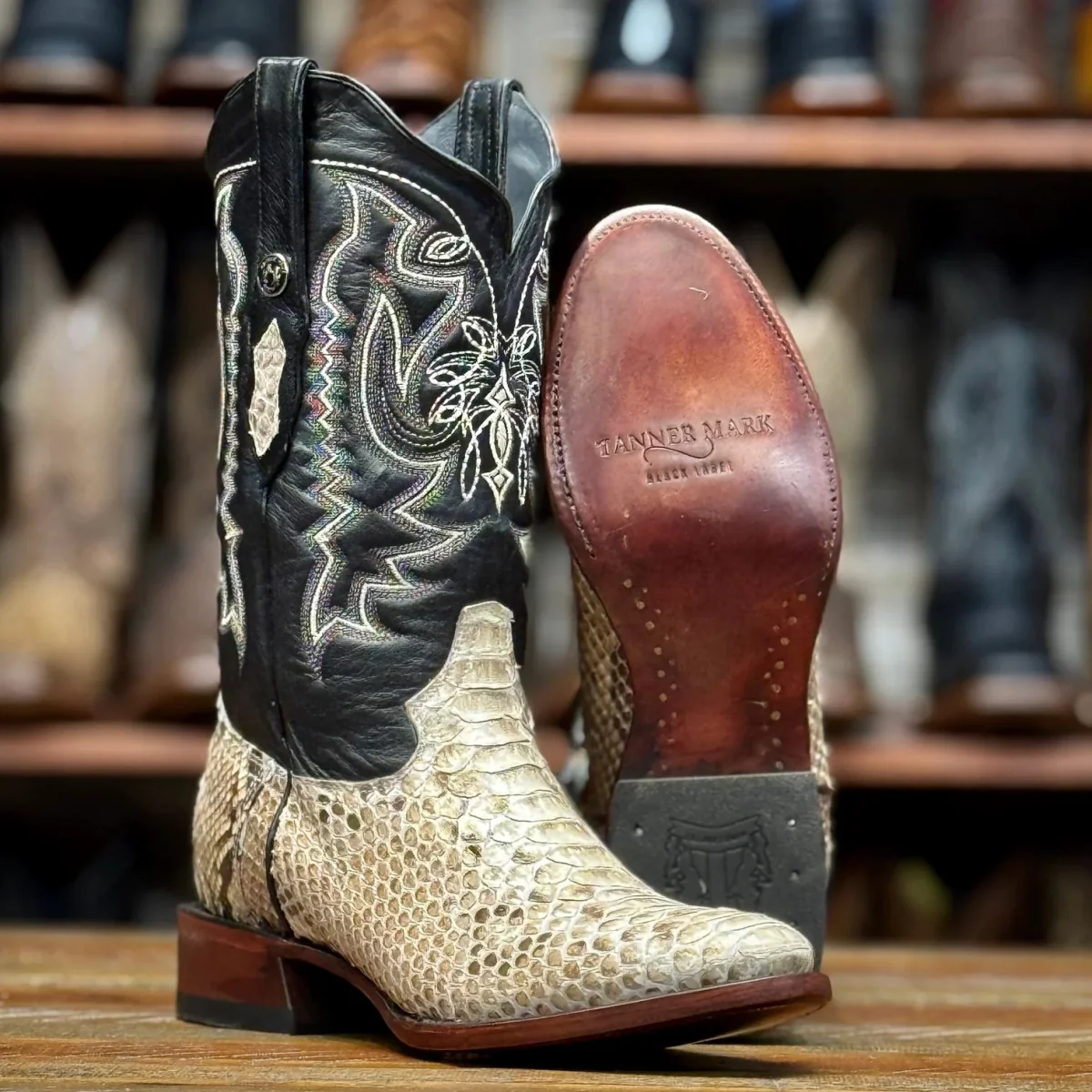 Tanner Mark Men's Genuine Python Skin Round Toe Boots - Natural - Imagen 3