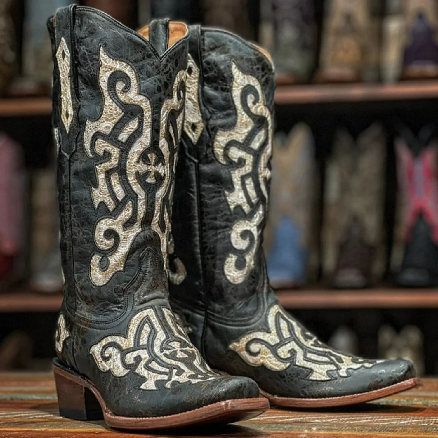 Tanner Mark Women's Grace Leather Square Toe Boots Black - Imagen 2