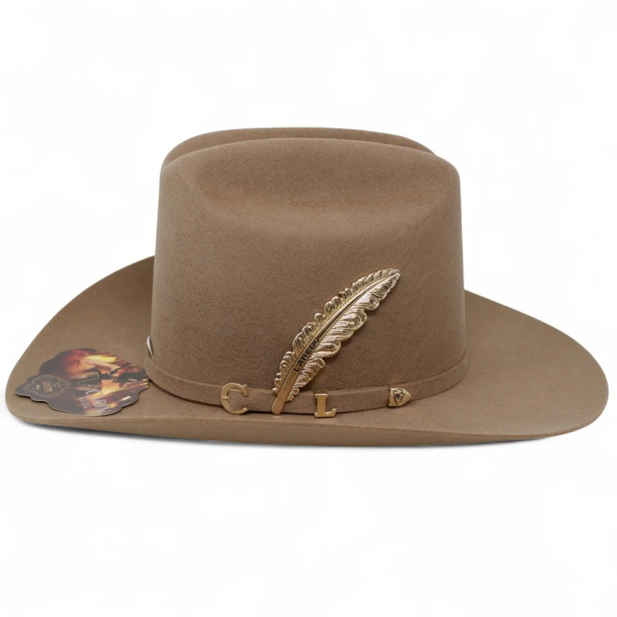 Texana Carin Leon Oficial Color Sahara con Pluma Color Oro - Imagen 5
